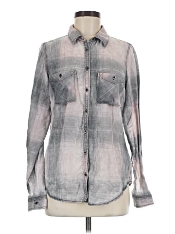 Maurices Long Sleeve Button-Down Shirt (view 1)