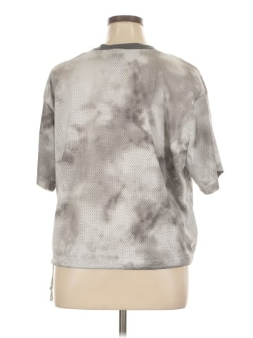 Nike Active T-Shirt (view 2)