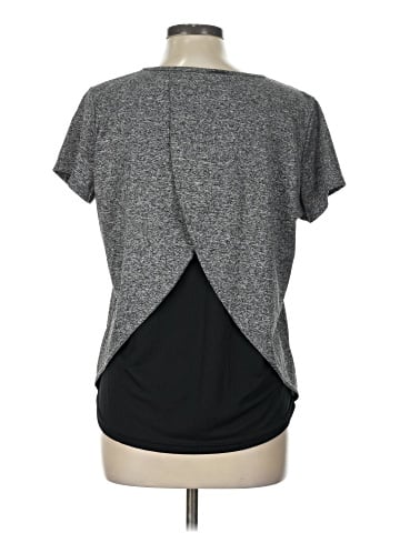 Daisy Fuentes Short Sleeve Top (view 2)