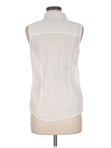 IZOD Sleeveless Button-Down Shirt (view 2)