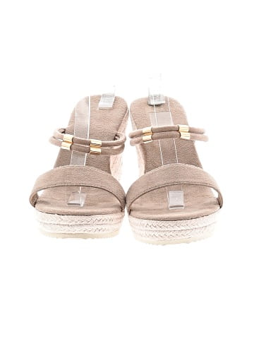 Unbranded Wedges (view 2)
