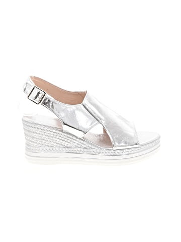 Unbranded Wedges (view 1)