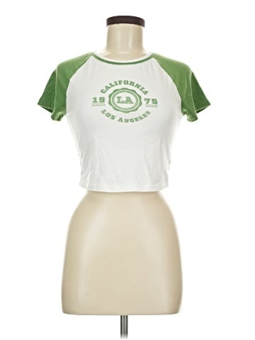 colsie Short Sleeve T-Shirt (view 1)