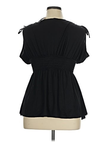 Voice Sleeveless T-Shirt (view 2)