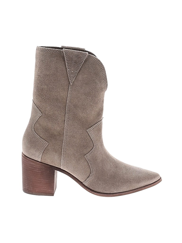 Pre-owned Kaanas Ankle Boots In Gray