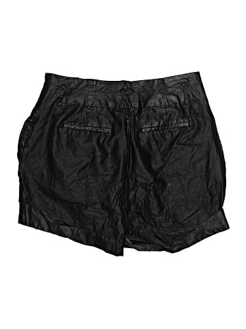 Elizabeth and James Shorts (view 2)