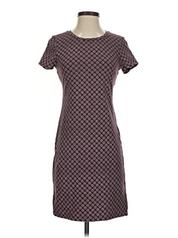 Old Navy Casual Dress (view 1)