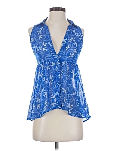 Candie's Sleeveless Blouse (view 1)