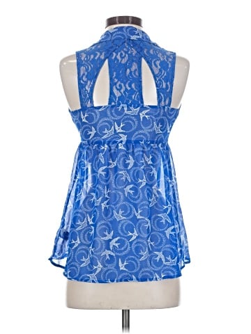 Candie's Sleeveless Blouse (view 2)