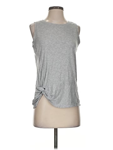 Yogalicious Sleeveless Top (view 1)