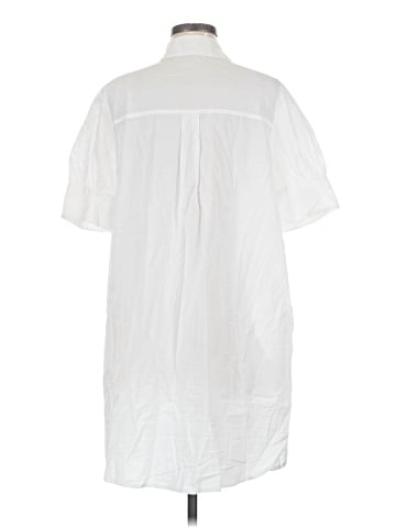 Old Navy Casual Dress (view 2)