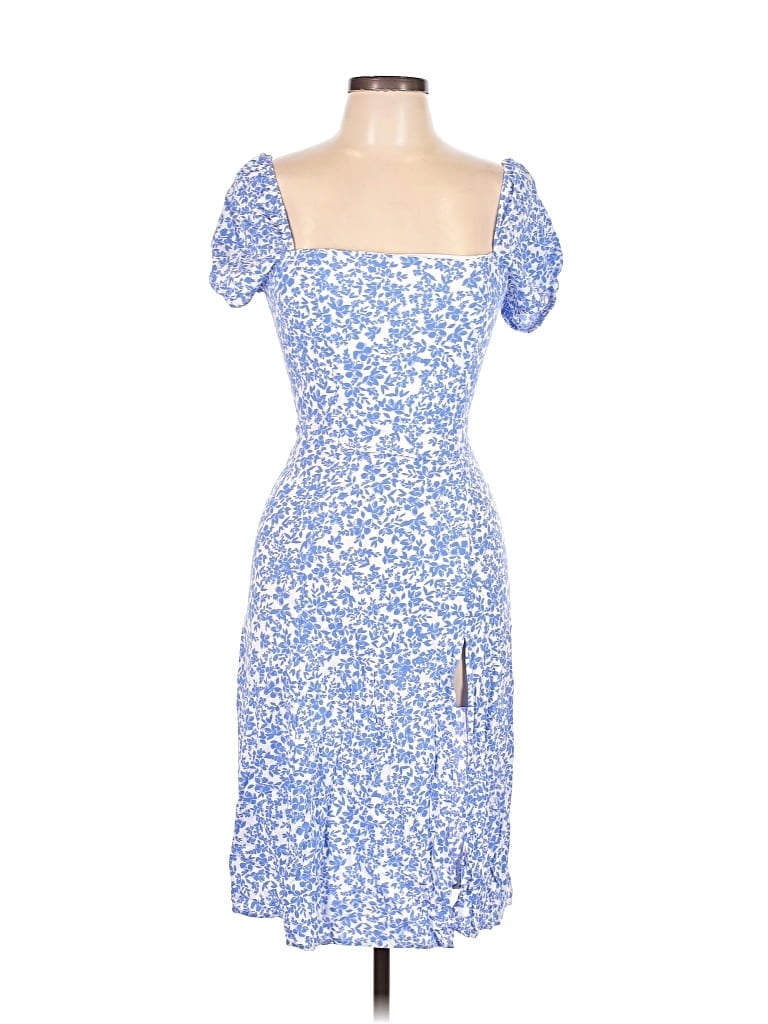 Pre-owned Francesca's Short Sleeve Top Blue Sweetheart Neckline Tops