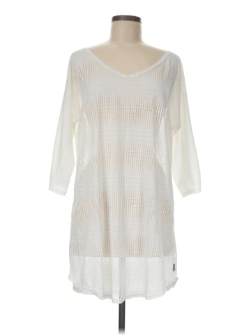 O'Neill 3/4 Sleeve Top (view 1)