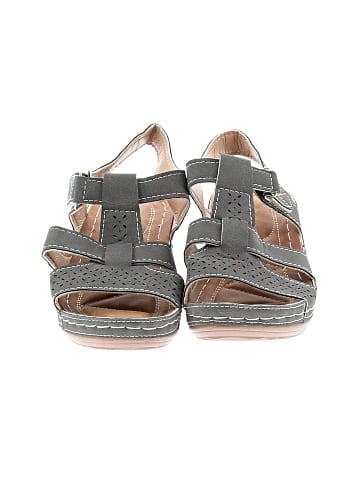 Unbranded Wedges (view 2)