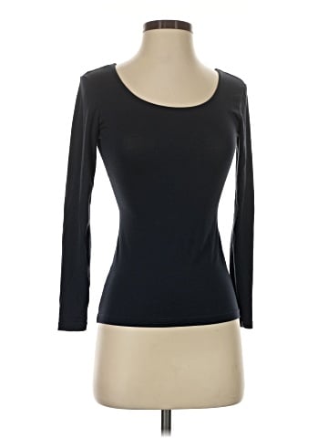 Uniqlo 3/4 Sleeve T-Shirt (view 1)