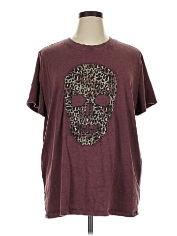 Maurices Short Sleeve T-Shirt (view 1)