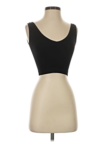 colsie Tank Top (view 1)
