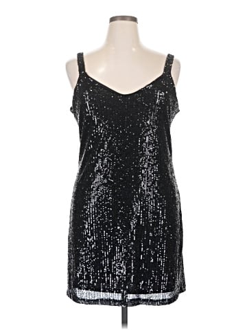 Eyeshadow Sleeveless Top (view 1)