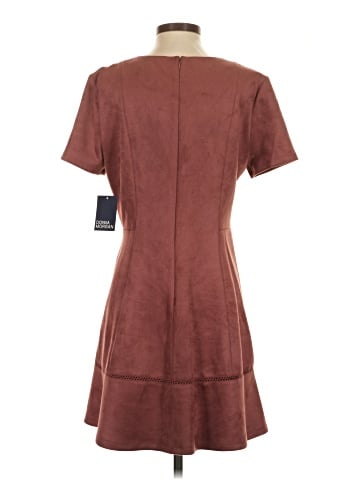 Donna Morgan Casual Dress (view 2)