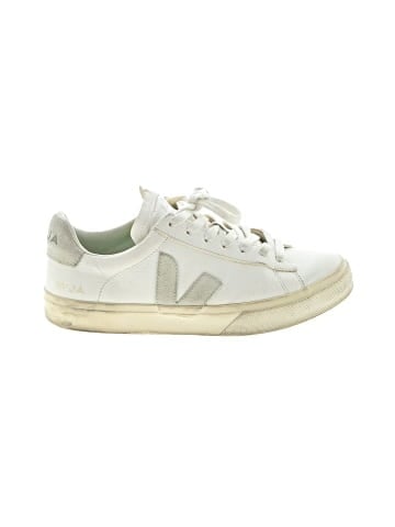VEJA Sneakers (view 1)