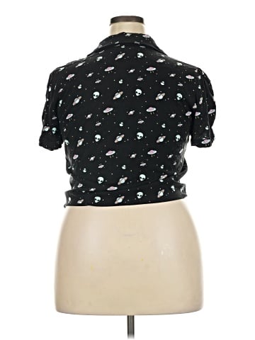 Hot Topic Short Sleeve Polo (view 2)