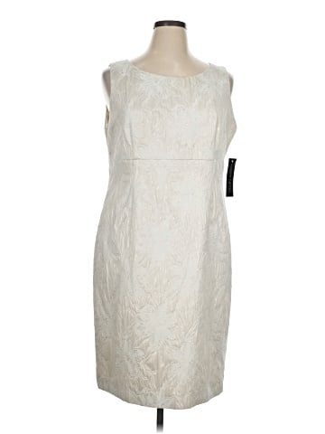 Albert Nipon Cocktail Dress (view 1)
