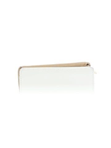 Unbranded Wallet (view 2)