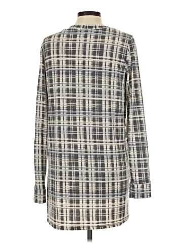 Agnes & Dora Cardigan (view 2)