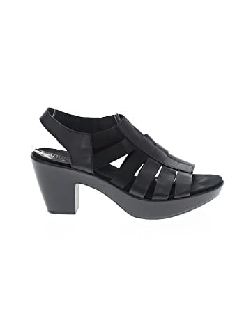 Munro American Sandals (view 1)