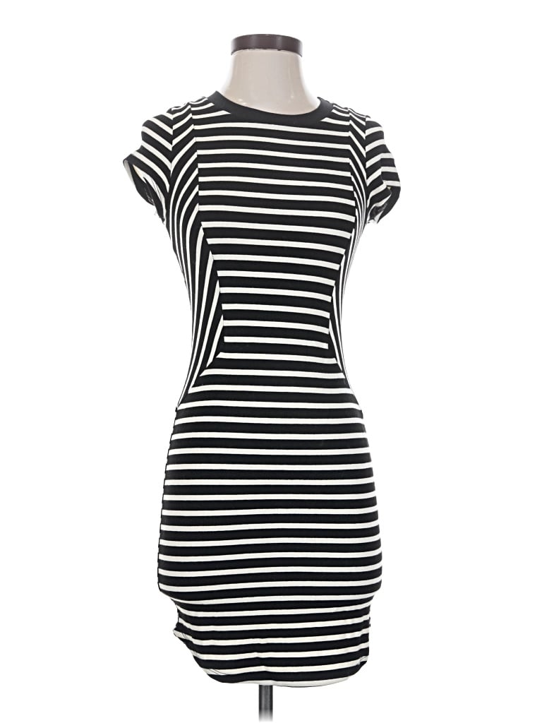 Pre-owned Monteau Casual Dress In Black