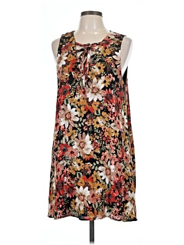 Win Win Casual Dress (view 1)