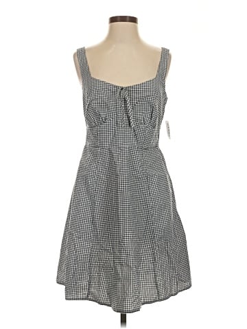 Old Navy Casual Dress (view 1)