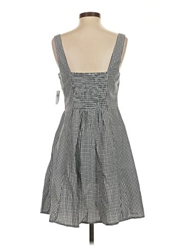 Old Navy Casual Dress (view 2)