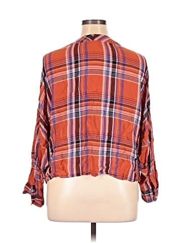 Express 3/4 Sleeve Blouse (view 2)