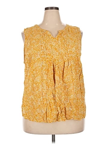 Croft & Barrow Sleeveless Blouse (view 1)