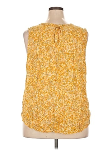 Croft & Barrow Sleeveless Blouse (view 2)