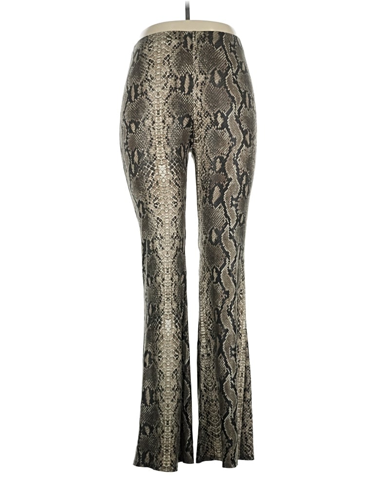 Pre-owned Akira Casual Pants In Gold