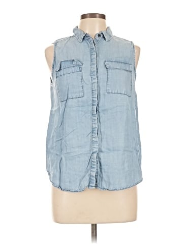 Who What Wear Sleeveless Button-Down Shirt (view 1)