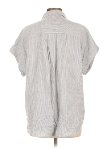 Caslon Short Sleeve Button-Down Shirt (view 2)