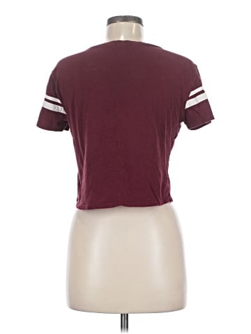 Charlotte Russe Short Sleeve T-Shirt (view 2)