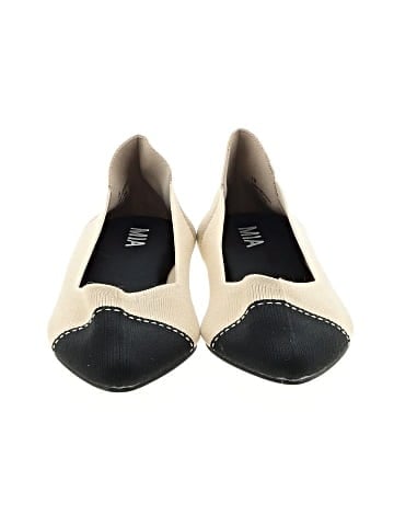 Mia Flats (view 2)