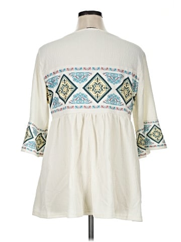 BLOOMCHIC 3/4 Sleeve Blouse (view 2)