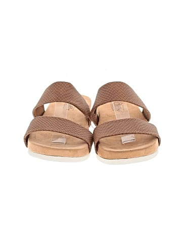 Cliffs by White Mountain Sandals (view 2)