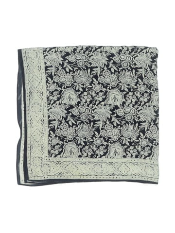 Unbranded Scarf (view 2)