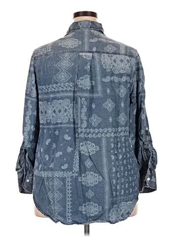 Lane Bryant Long Sleeve Button-Down Shirt (view 2)