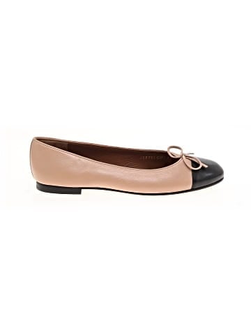 Margaux Flats (view 1)
