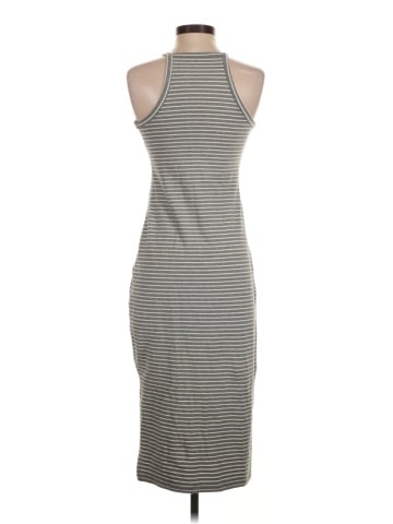 Old Navy Casual Dress (view 2)