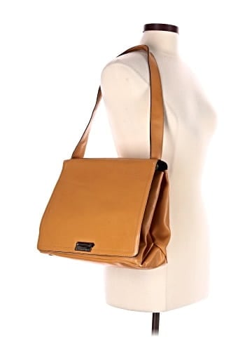 Adrienne Vittadini Messenger (view 2)