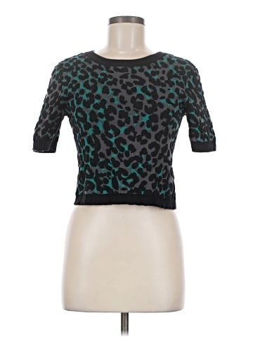 Romeo & Juliet Couture Short Sleeve Top (view 1)