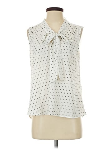 Sweet Wanderer Sleeveless Blouse (view 1)